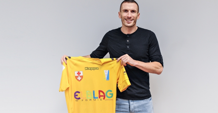 ZAREMBA MELDUJE SIĘ PRZY A8