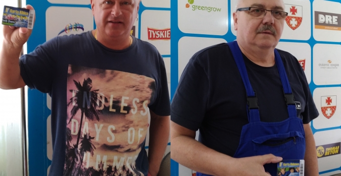 Kibice kupują karnety