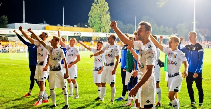 OLIMPIA ZMIERZY SIĘ ZE STALĄ