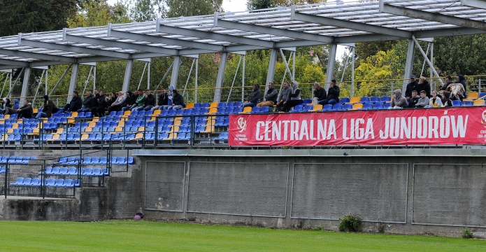 CLJ U-15: OLIMPIA PODEJMIE SMS