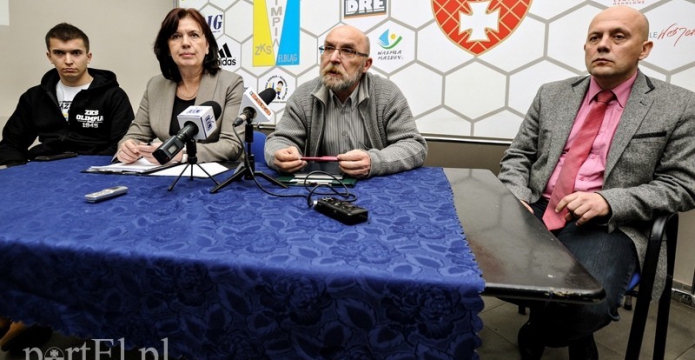 Co ze stadionem ?