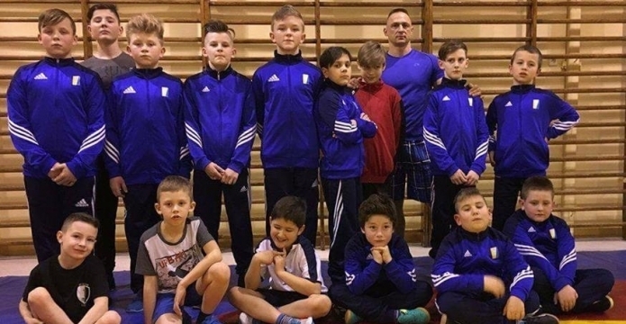 Złoto dla zapaśników