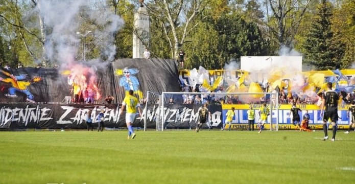 Olimpia z Concordią w IV lidze