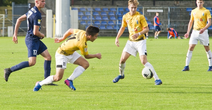 forBET IV liga: PRZEPŁYNĄĆ JEZIORAK