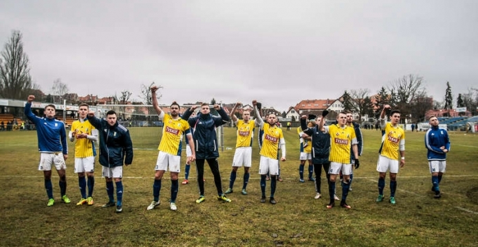 Olimpia wygrywa z Polonią Warszawa