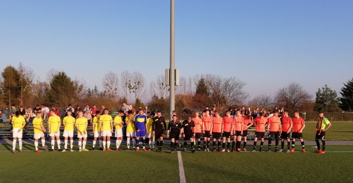 Derby na remis