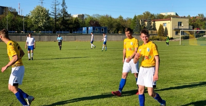 OLIMPIA DEKLASUJE STOMIL W DERBACH WOJEWÓDZTWA